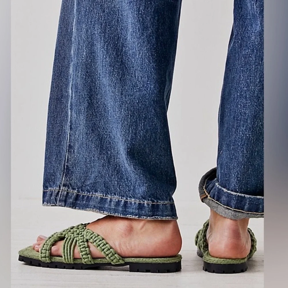 Free People Sandri Macrame Sandals in Olive Green Womens EU 37.5/ US 7